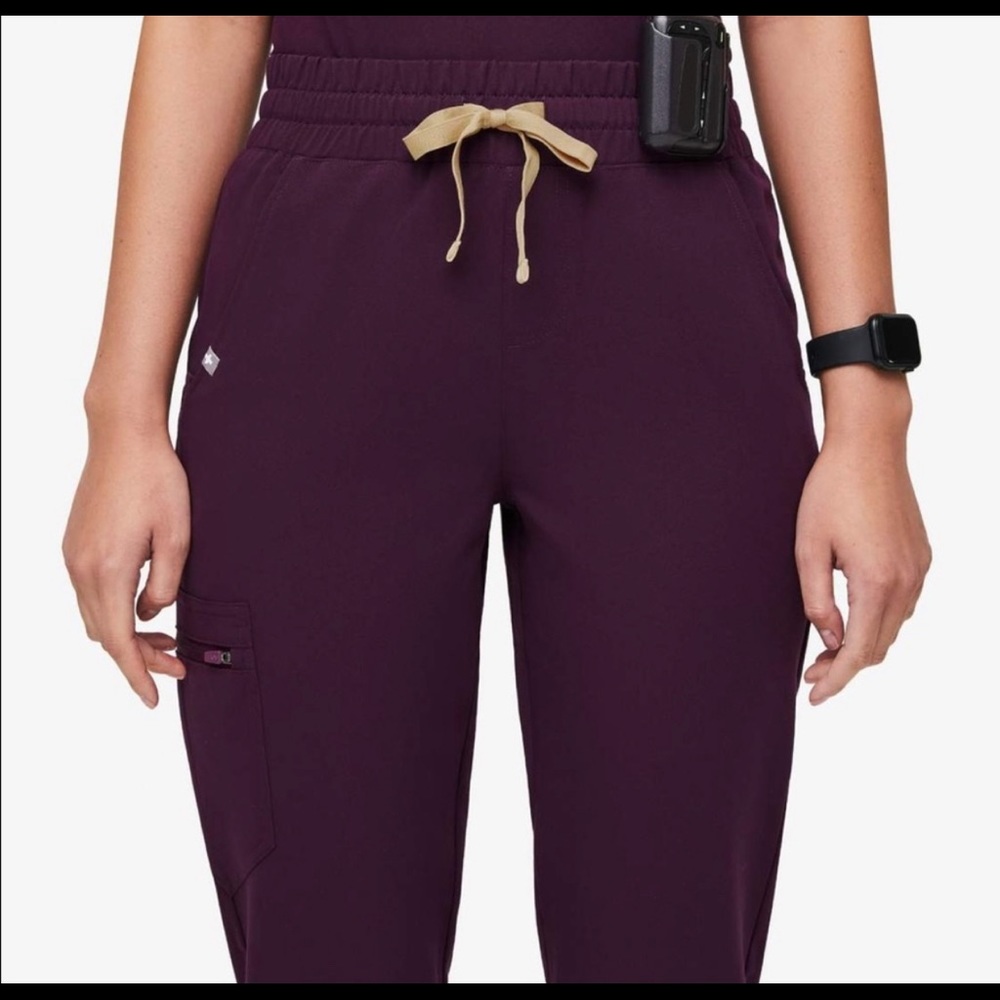 Figs deep purple set small petite regular Zamora